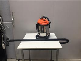 (68) Recentere stofzuiger Bluetech