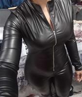 Vrouw zoekt betaald online sex contact met man