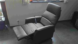 Elektrische relax-zetel met opstaanfunctie