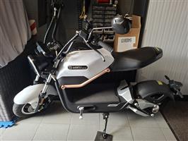 Miku Max E-scooter 45km/uur 