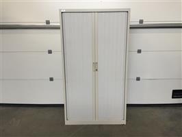 (140) Metalen rolluikkast met leggers