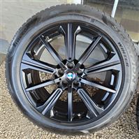 20 BMW M Velgen + Winterbanden Pirelli
