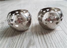 2 Verzilverde Theelicht Houders met Hartjes