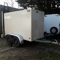 gesloten aanhangwagen 2 as roca