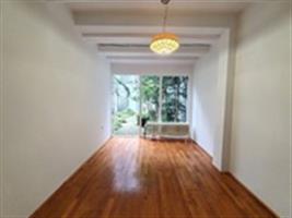 Appartement Nieuwe Uilenburgerstraat in Amsterdam