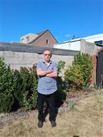 67 jarige vrijgezel zoekt intiem contact 