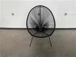 (65) Zwarte moderne tuinstoel