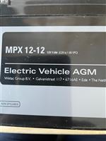 Te koop, scootmobiel batterijen (2stuks )