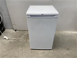 (101) Recente frigo Beko tafelmodel