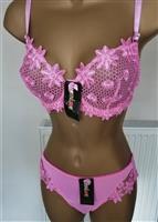 Chique Fuchsia - Donkerroze BH met Slip - D Cups