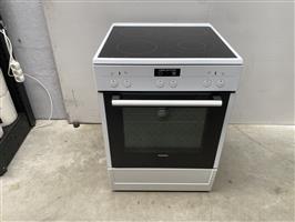 (3) Vitro keramisch kookfornuis Siemens.