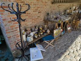 Garageverkoop – zolderschatten,