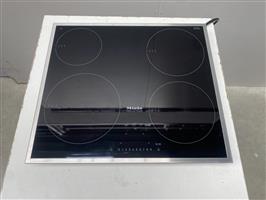 (45) Inductie kookplaat van het betere merk Miele