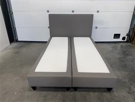 (31) Mooi boxspringbed 140x200 zonder de matras