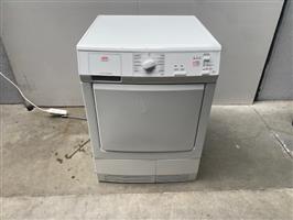 (46) Perfect werkende condensatie droogkast Aeg
