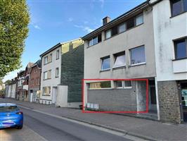 6800 LIBRAMONT : kantoorruimtes, +-80m².