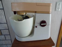 Kenwood Major grote keuken robot  in goede staat .