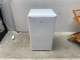 (31) Frigo tafelmodel Ok met vriesvakje.