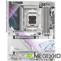 Gigabyte X870E AORUS MASTER X3D ICE