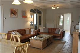 Oostduinkerke/ Nieuwpoort: villa, zeedijk 200 m