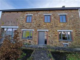 HAUT-FAYS: gerenoveerde woning  – VAS1415
