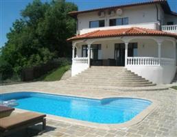 Rustig gelegen luxe villa nabij de Zwarte Zee