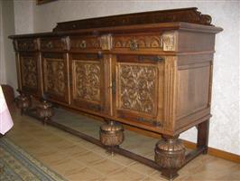 Mooi gesculpteerde eiken dressoir (Tudor)