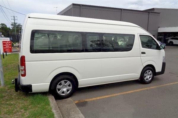 Grote foto toyota hiace commuter 14 seats auto toyota