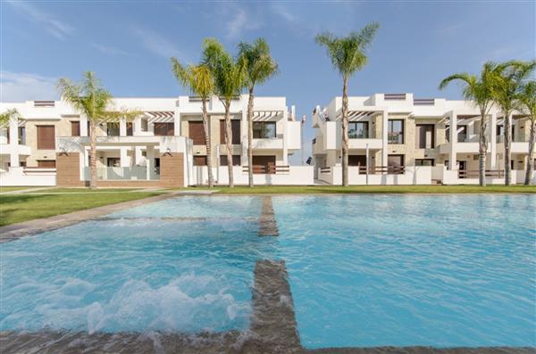 Grote foto n6470 bungalow in torrevieja nieuwbouw huizen en kamers nieuw europa