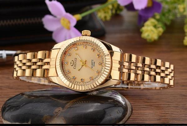 Grote foto luxe gouden horloge voor dames strass quartz horloge waterdicht polshorloge kleding dames horloges