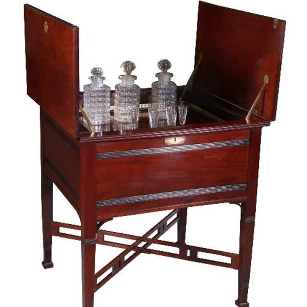 Grote foto antieke bijzettafels wijntafels dranktafel met pop up interieur ca. 1900 no.671939 antiek en kunst stoelen en banken