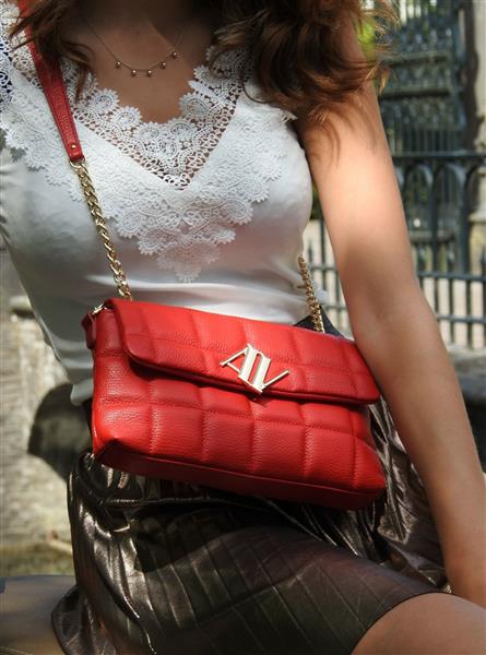 Grote foto amelia schoudertas rood doorgestikt leer italiaans designermerk anna virgili kleding dames overige kledingstukken