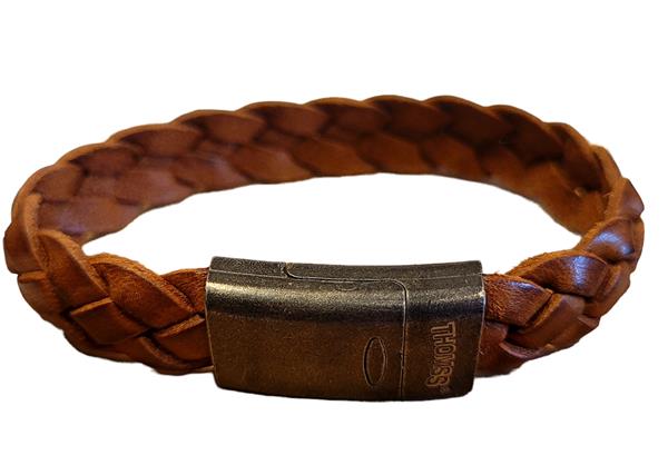 Grote foto thomss no. 2 gevlochten leren herenarmband cognac 22 5 cm kleding dames sieraden