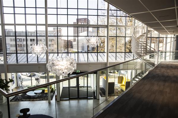 Grote foto te huur werkplekken kanaalpark 140 leiden huizen en kamers bedrijfspanden