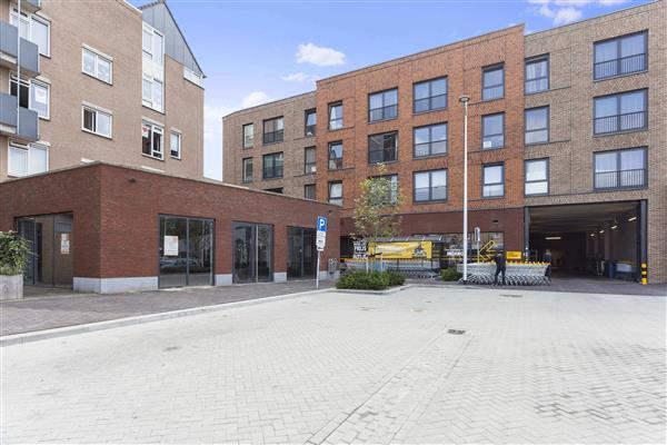 Grote foto te huur winkelpand de eglantier 112 648 apeldoorn huizen en kamers bedrijfspanden