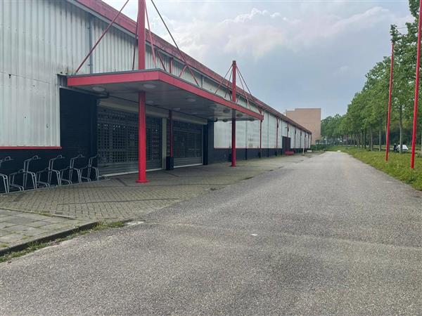 Grote foto te huur bedrijfspand schoolstraat 100 veenendaal huizen en kamers bedrijfspanden