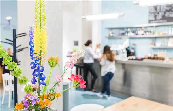 Grote foto te huur werkplekken vijzelstraat 68 78 amsterdam huizen en kamers bedrijfspanden