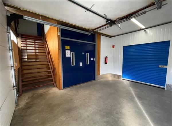 Grote foto te huur self storage handelsweg 30 putten huizen en kamers bedrijfspanden