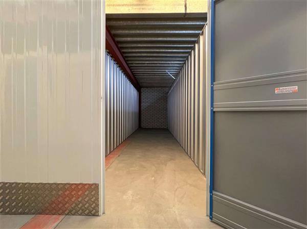 Grote foto te huur self storage handelsweg 30 putten huizen en kamers bedrijfspanden