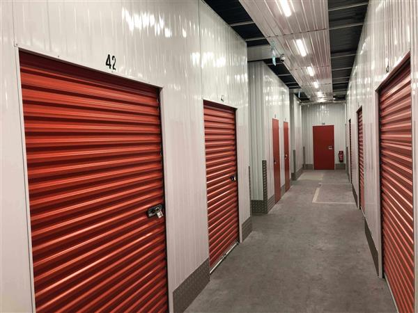 Grote foto te huur self storage de schans 23 alphen aan den rijn huizen en kamers bedrijfspanden