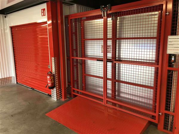 Grote foto te huur self storage de schans 23 alphen aan den rijn huizen en kamers bedrijfspanden