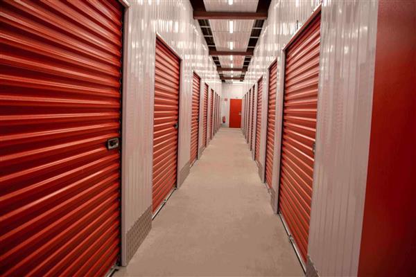 Grote foto te huur self storage industrieweg 22 uithoorn huizen en kamers bedrijfspanden