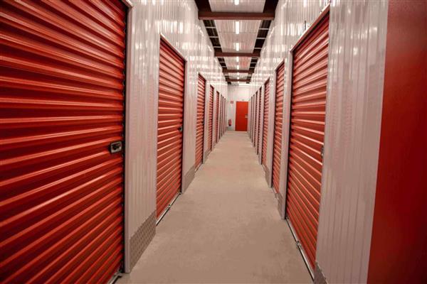 Grote foto te huur self storage industrieweg 22 uithoorn huizen en kamers bedrijfspanden