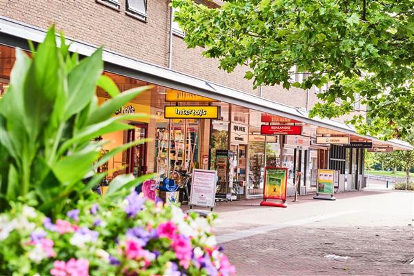 Grote foto te huur winkelpand lange voort 15 oegstgeest huizen en kamers bedrijfspanden