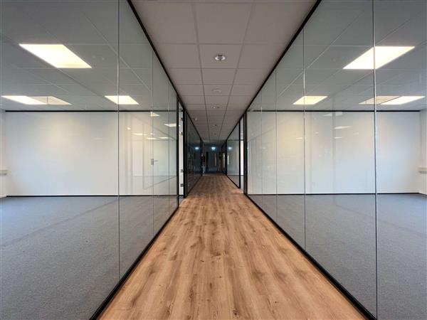 Grote foto te huur kantoorruimte baarnsche dijk 12 baarn huizen en kamers bedrijfspanden