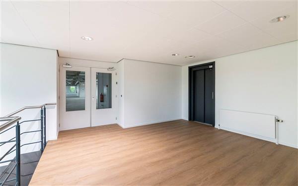 Grote foto te huur kantoorruimte versterkerstraat 10 almere huizen en kamers bedrijfspanden