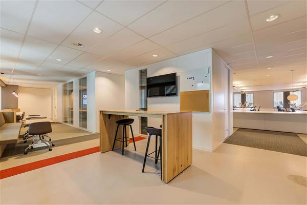 Grote foto te huur kantoorruimte beursplein 3 leeuwarden huizen en kamers bedrijfspanden