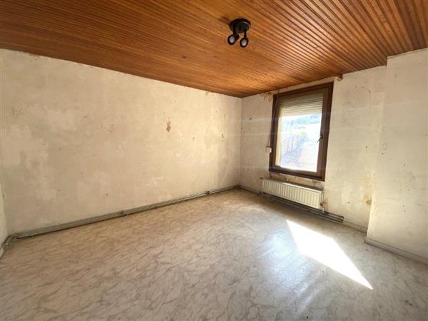 Grote foto muno te renoveren rijwoning met tuin en garage huizen en kamers eengezinswoningen