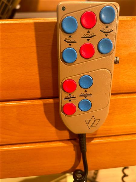 Grote foto wissner bosserhoff 25 elektrisch hoog laag thuiszorg bed diversen verpleegmiddelen en hulpmiddelen