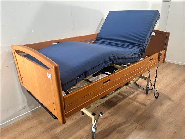 Grote foto wissner bosserhoff 25 elektrisch hoog laag thuiszorg bed diversen verpleegmiddelen en hulpmiddelen